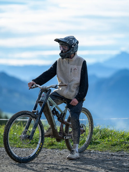 Urban MTB Weste für Bike & Alltag – FLOWSTATE