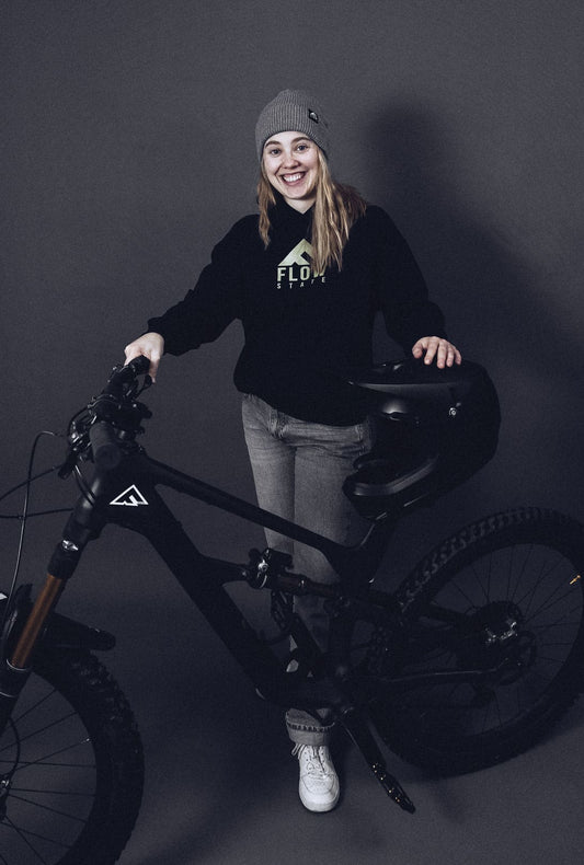 Premium Hoodie – Gebaut für immer. Trail oder Stadt. - 100% Baumwolle